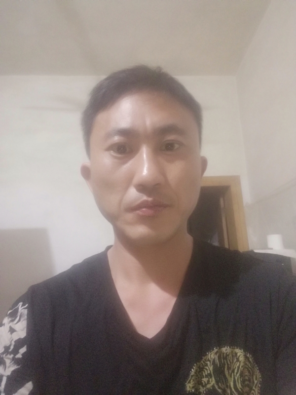 真爱无悔的第一张照片--宜昌相亲服务中心