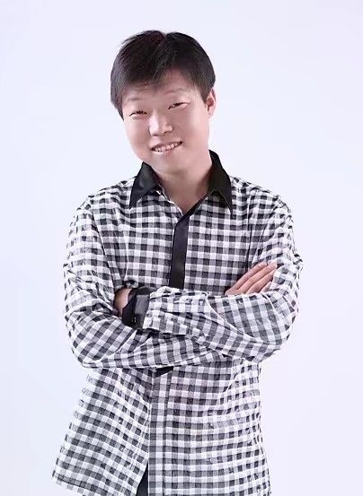 碧海升明月的第一张照片--宜昌相亲服务中心