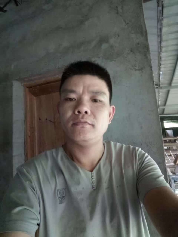 寻找幸福的第一张照片--宜昌相亲服务中心