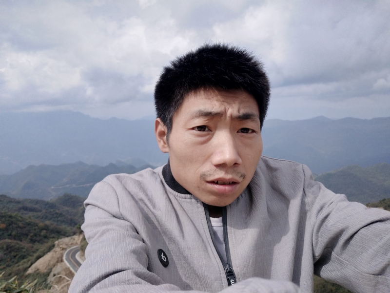 向后半生奋斗的第一张照片--宜昌相亲服务中心