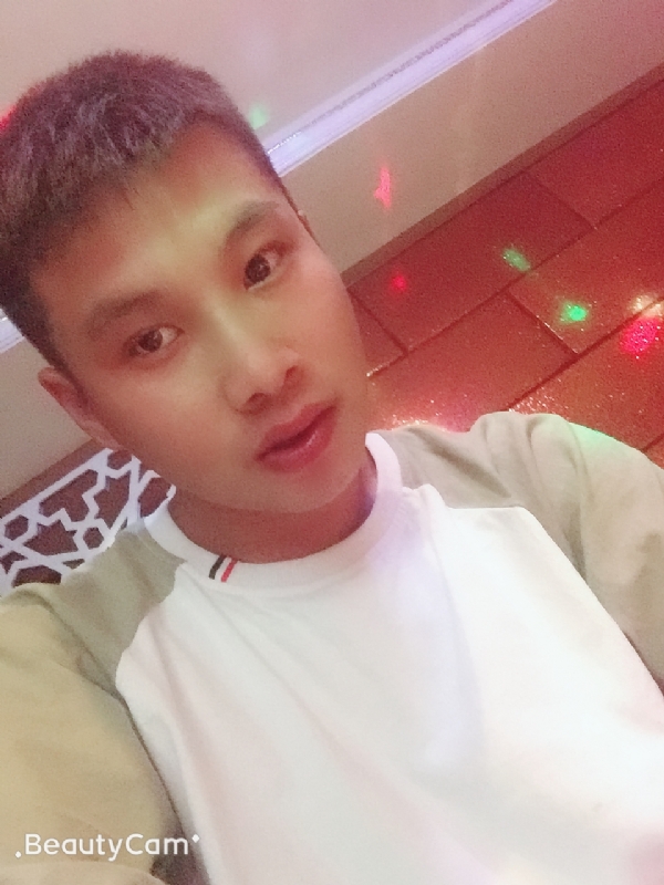 阿锋的第一张照片--宜昌相亲服务中心