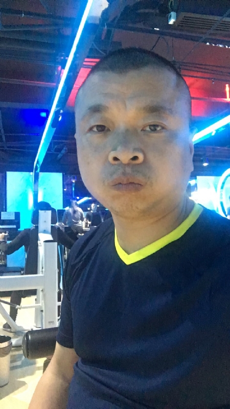 奋斗的第一张照片--宜昌相亲服务中心