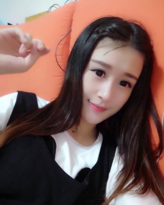 花开的季节的第一张照片--宜昌相亲服务中心