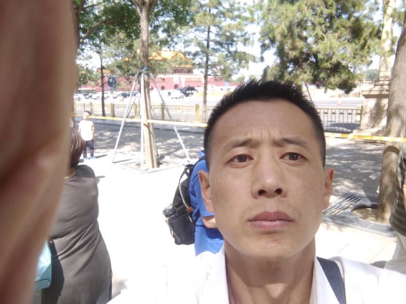 刘红兵的第一张照片--宜昌相亲服务中心