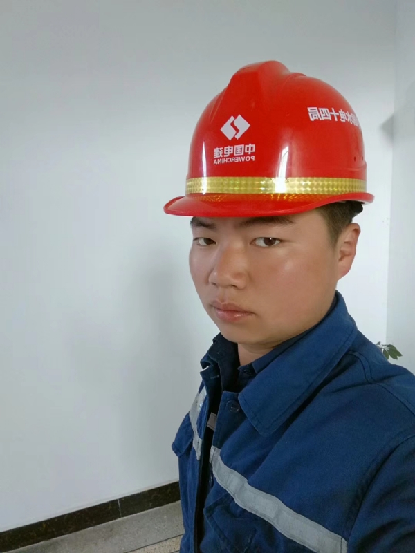 小公牛的第一张照片--宜昌相亲服务中心