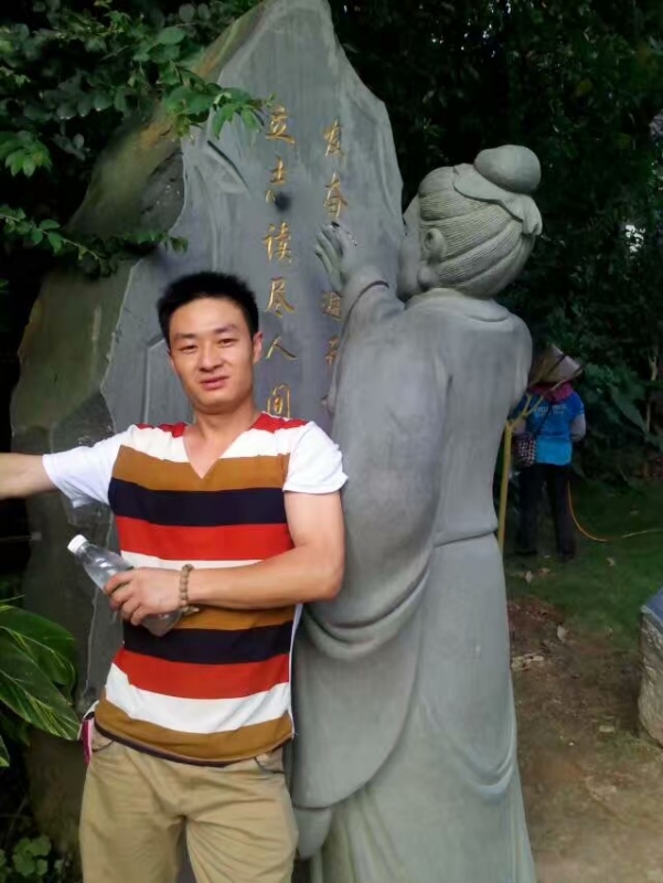 相依相伴的第一张照片--宜昌相亲服务中心