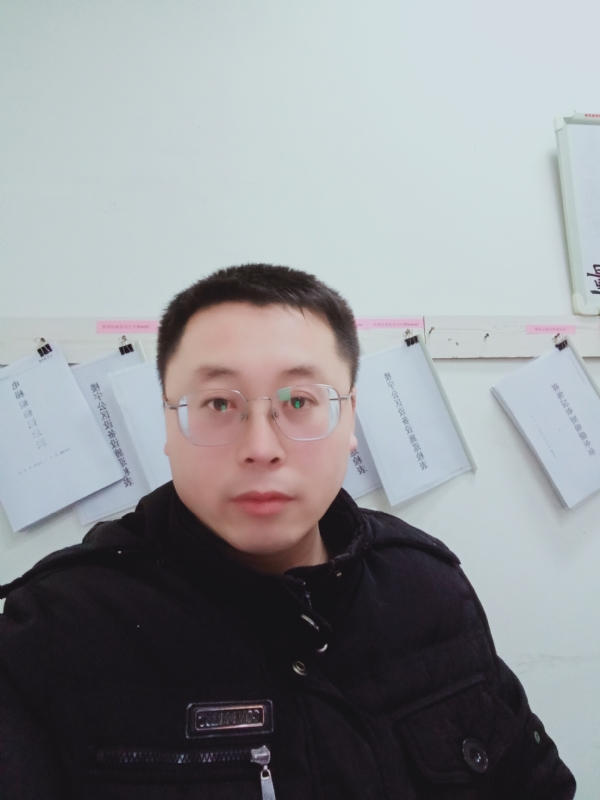 一头猪的第一张照片--宜昌相亲服务中心