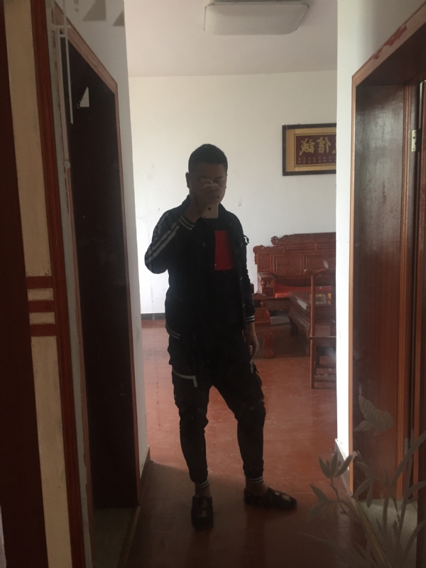 MC无所畏惧的第一张照片--宜昌相亲服务中心