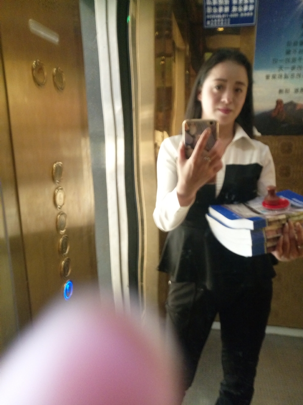 铿锵玫瑰的第一张照片--宜昌相亲服务中心