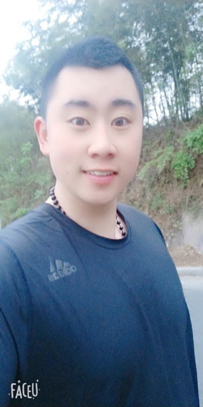 帅小伙的第一张照片--宜昌相亲服务中心