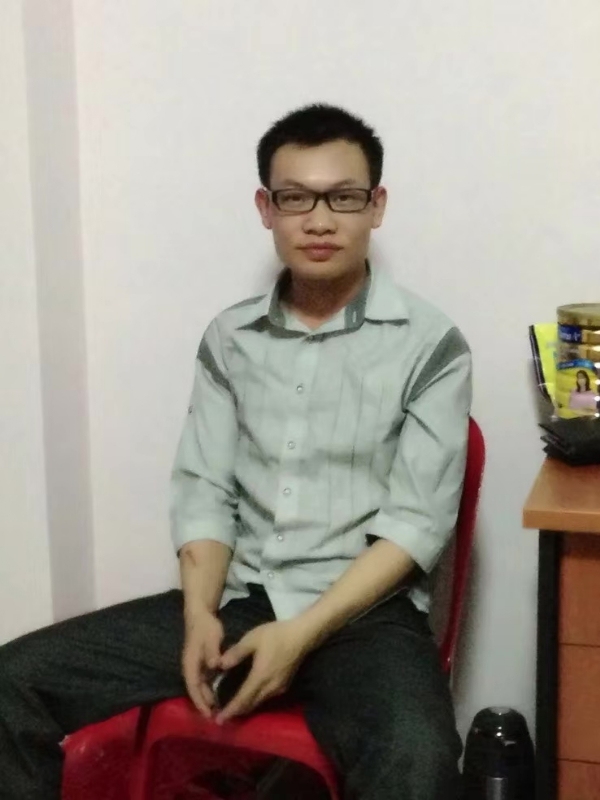 坚强不屈的第一张照片--宜昌相亲服务中心