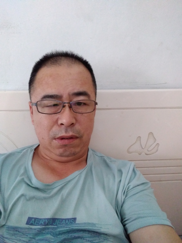 大叔的第一张照片--宜昌相亲服务中心