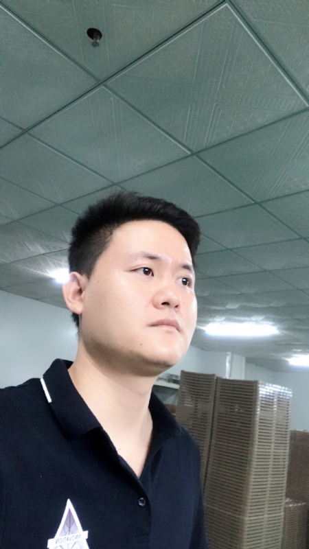 伟的第一张照片--宜昌相亲服务中心