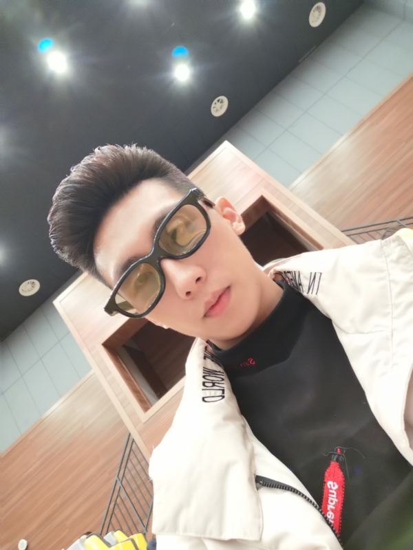 少年已不在年少的第一张照片--宜昌相亲服务中心