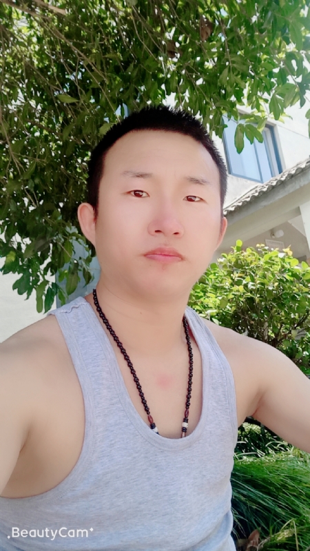 系咯在的第一张照片--宜昌相亲服务中心