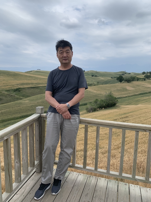 顺其自然的第一张照片--宜昌相亲服务中心