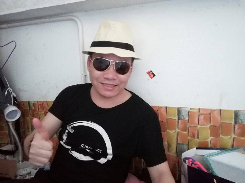 艰难爱情的第一张照片--宜昌相亲服务中心