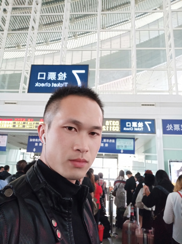 一叶知秋的第一张照片--宜昌相亲服务中心