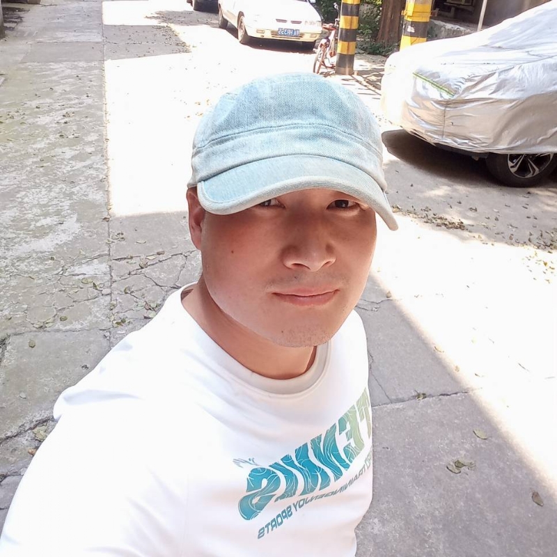 辉光的第一张照片--宜昌相亲服务中心