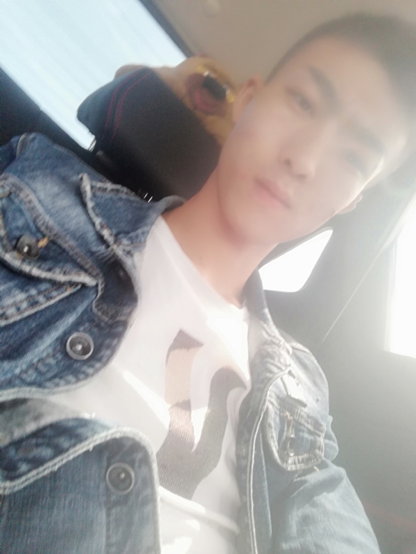 傻雕的第一张照片--宜昌相亲服务中心