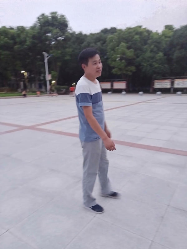 一笑的第一张照片--宜昌相亲服务中心