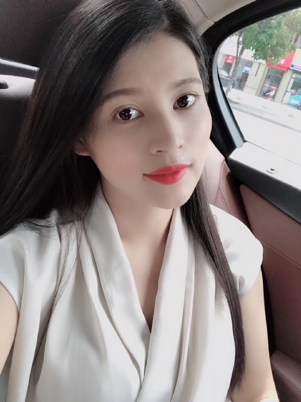 玲子的第一张照片--宜昌相亲服务中心