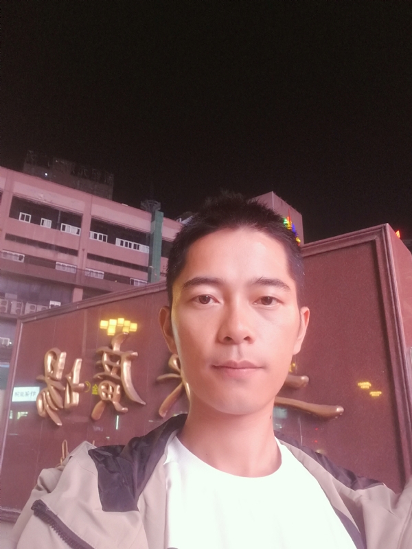 重庆小林的第一张照片--宜昌相亲服务中心