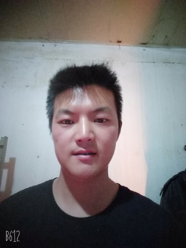 风轻云淡的第一张照片--宜昌相亲服务中心