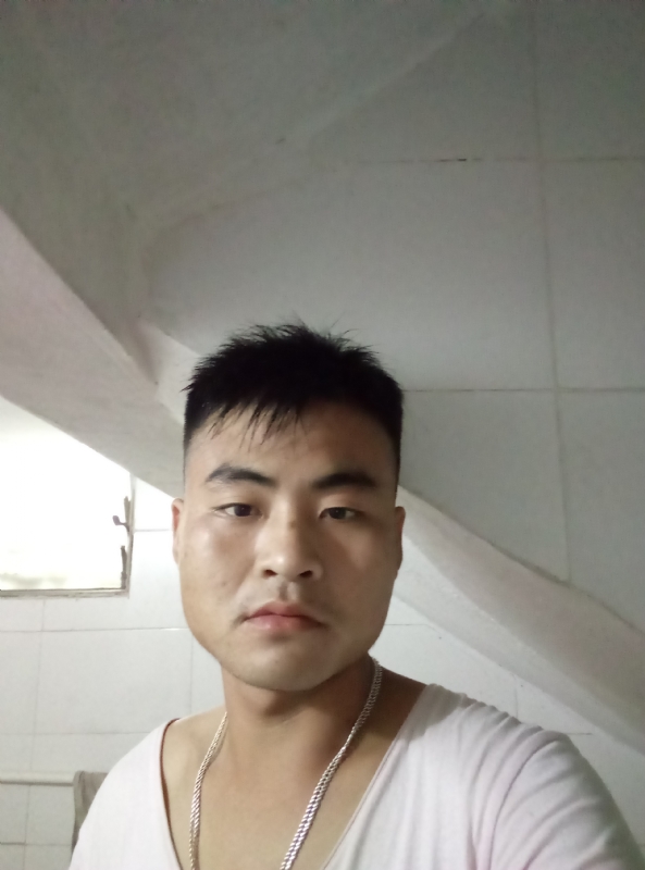 落叶知秋的第一张照片--宜昌相亲服务中心