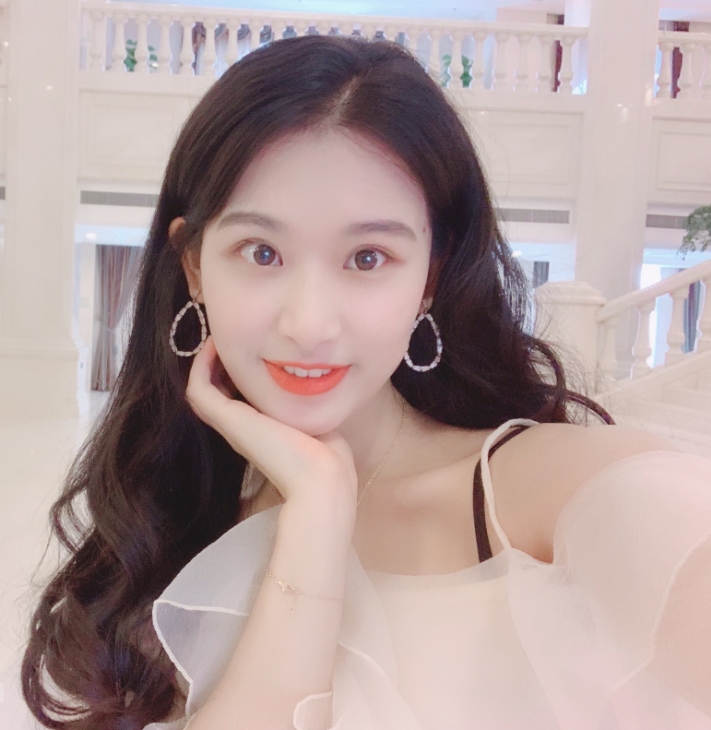 薇信zsqyaer的第一张照片--宜昌相亲服务中心