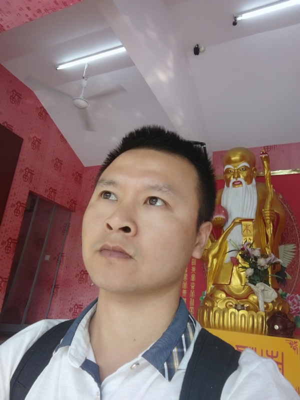 WAR的第一张照片--宜昌相亲服务中心