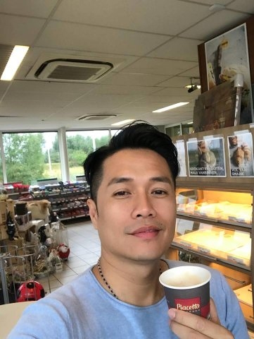 短歌的第一张照片--宜昌相亲服务中心