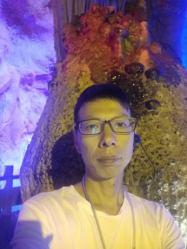 红叶的第一张照片--宜昌相亲服务中心