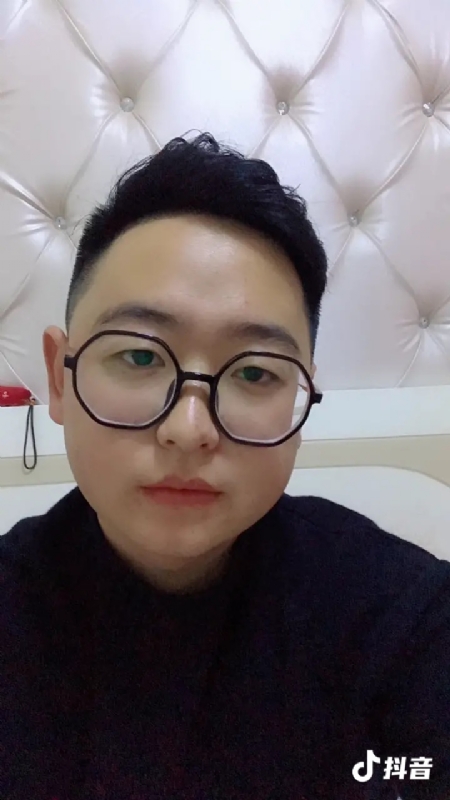 杰森的第一张照片--宜昌相亲服务中心