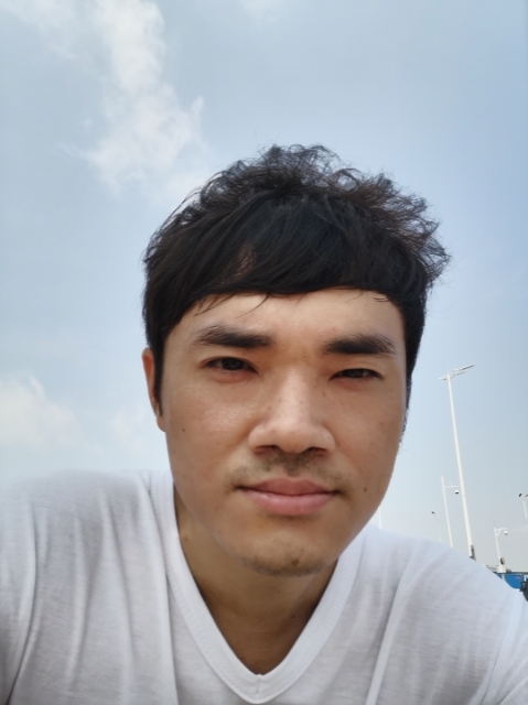 老实人的第一张照片--宜昌相亲服务中心