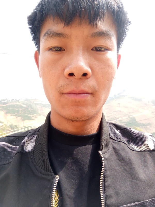 唐伟的第一张照片--宜昌相亲服务中心