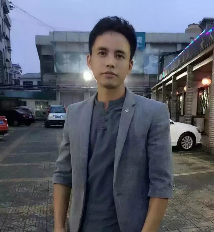 华谢的第一张照片--宜昌相亲服务中心