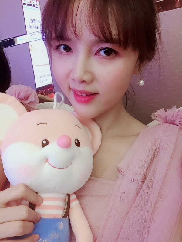 如朱砂的第一张照片--宜昌相亲服务中心