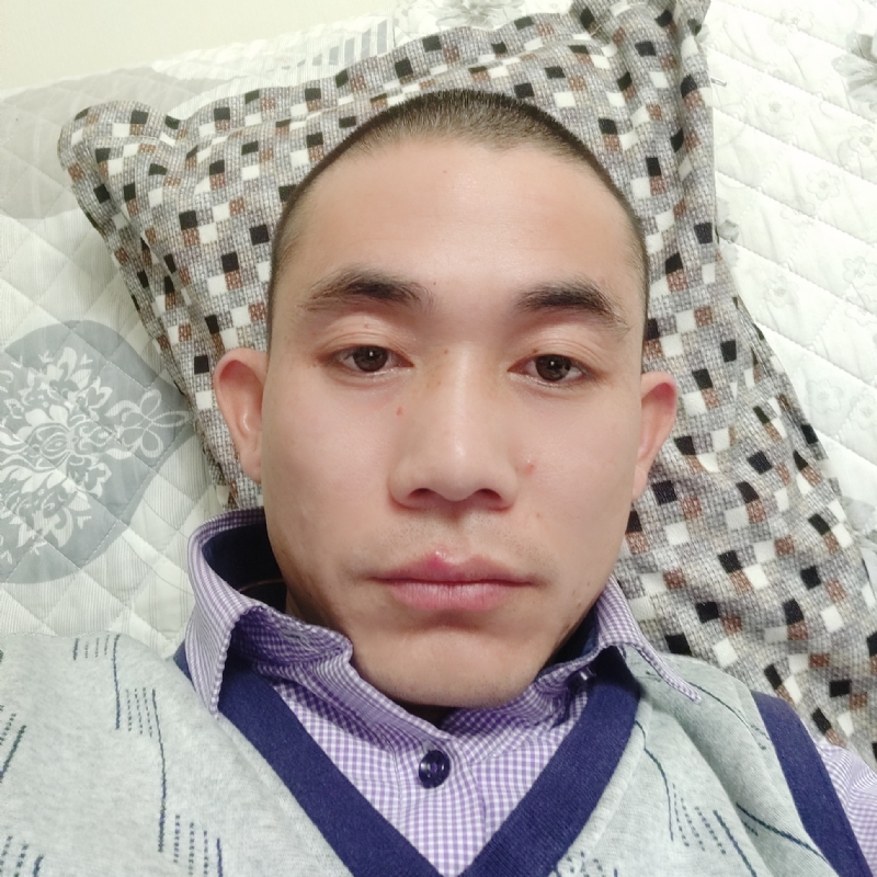 龙飞的第一张照片--宜昌相亲服务中心