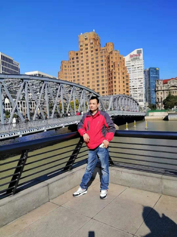 老乐的第一张照片--宜昌相亲服务中心