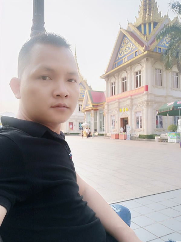 漂泊者的第一张照片--宜昌相亲服务中心