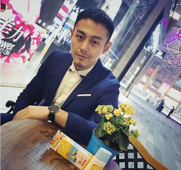 wenze的第一张照片--宜昌相亲服务中心