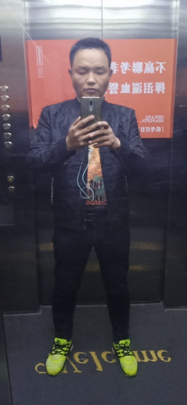 迷失自我的第一张照片--宜昌相亲服务中心