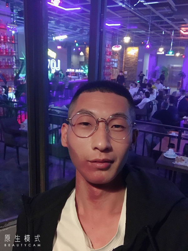 东北小伙的第一张照片--宜昌相亲服务中心