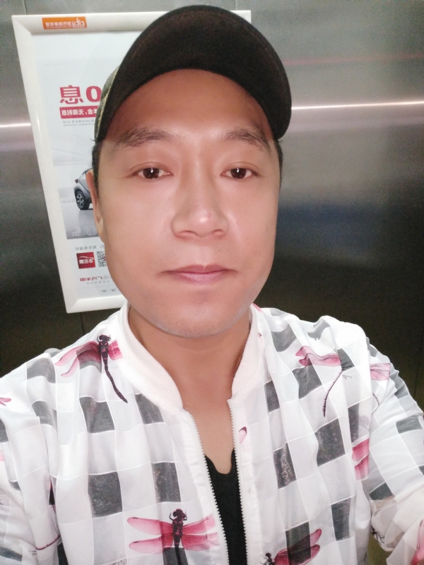 hainy的第一张照片--宜昌相亲服务中心