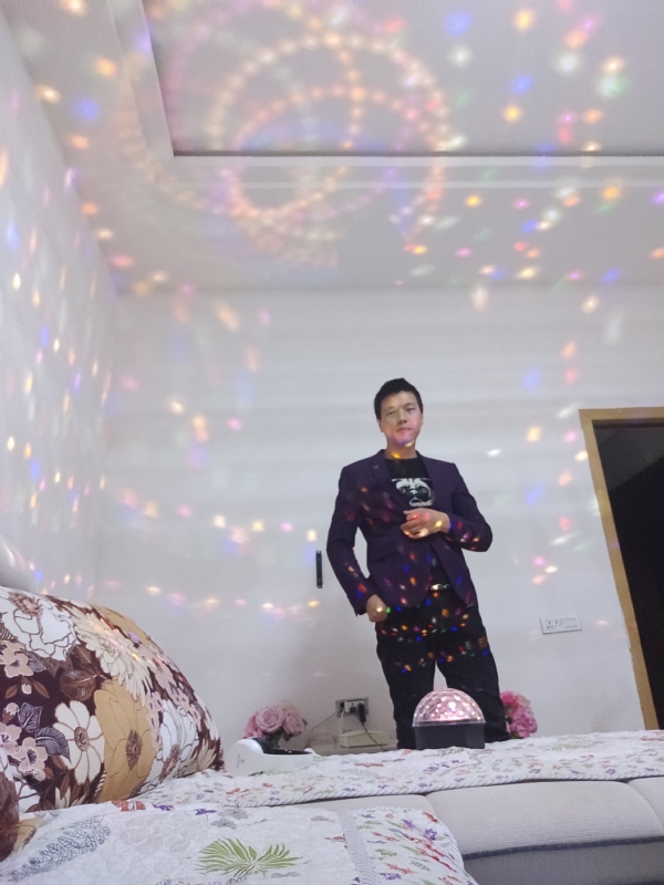 慕凡的第一张照片--宜昌相亲服务中心