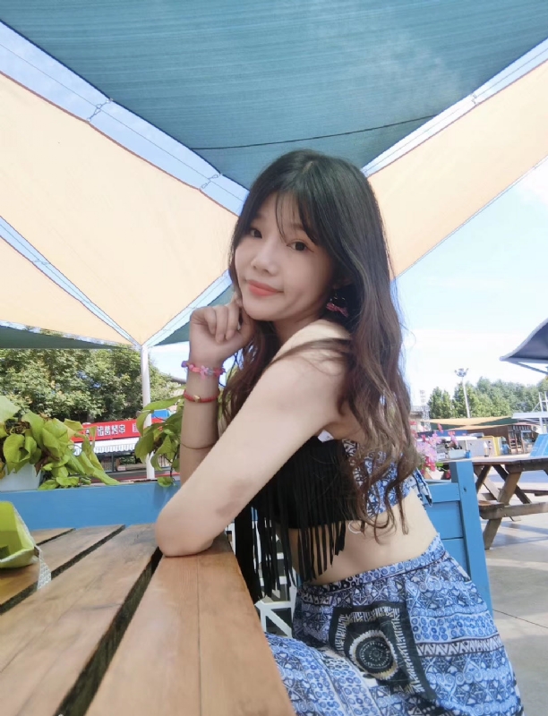 诗雨的第一张照片--宜昌相亲服务中心