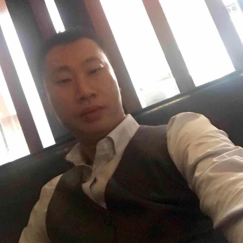 陈威的第一张照片--宜昌相亲服务中心