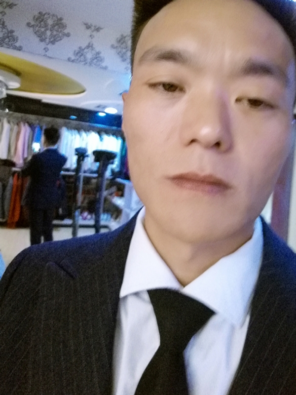 醉酒的蝴蝶的第二张照片--宜昌相亲服务中心