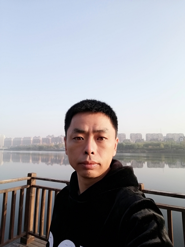 蓝颜的第一张照片--宜昌相亲服务中心